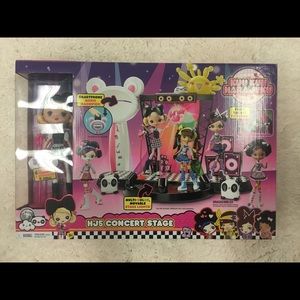 Harajuko stage and doll